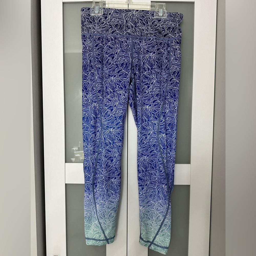 Vineyard Vinny Vines Monstera Linear Cropped Leggings Small NWOT